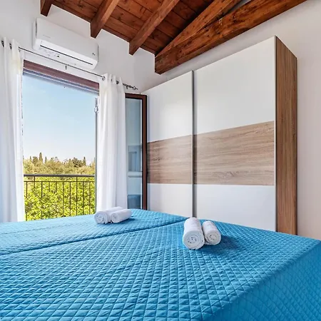 Holiday home Henkel *