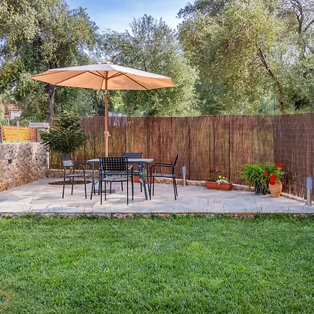 Henkel Kato Korakiana